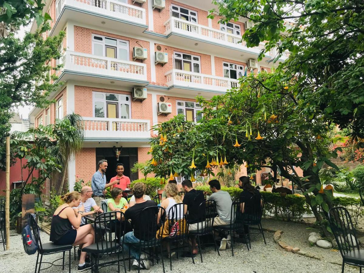 Hotel Cloud 9 Garden Kathmandu Esterno foto