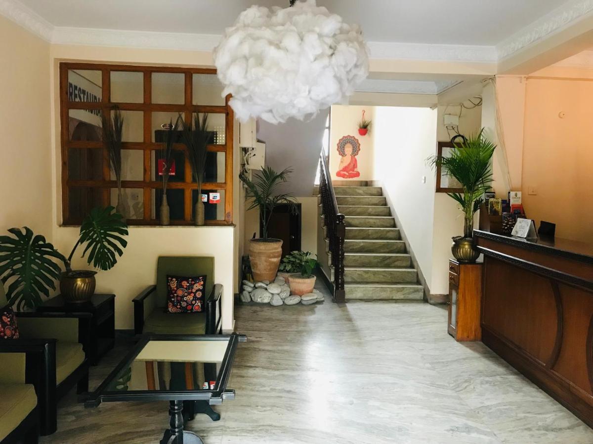 Hotel Cloud 9 Garden Kathmandu Esterno foto