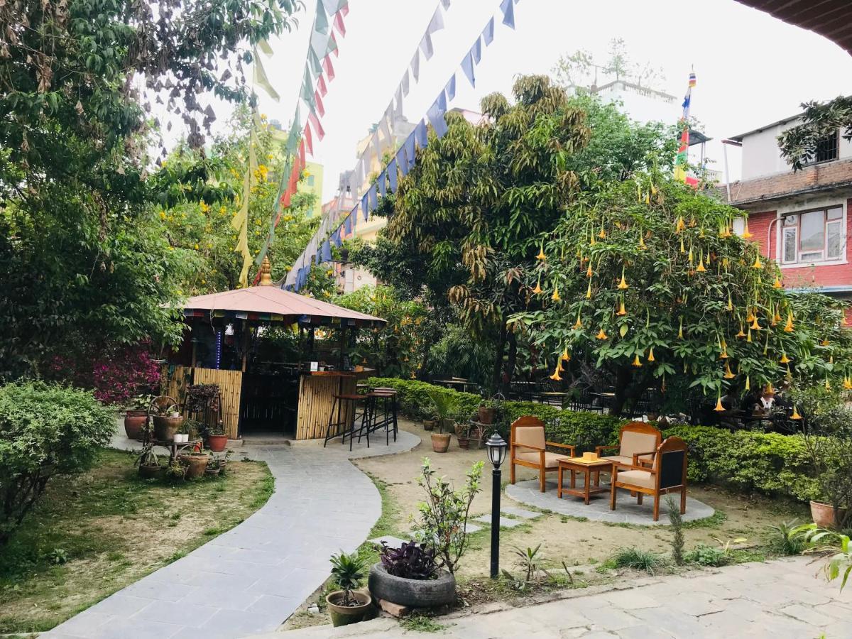 Hotel Cloud 9 Garden Kathmandu Esterno foto