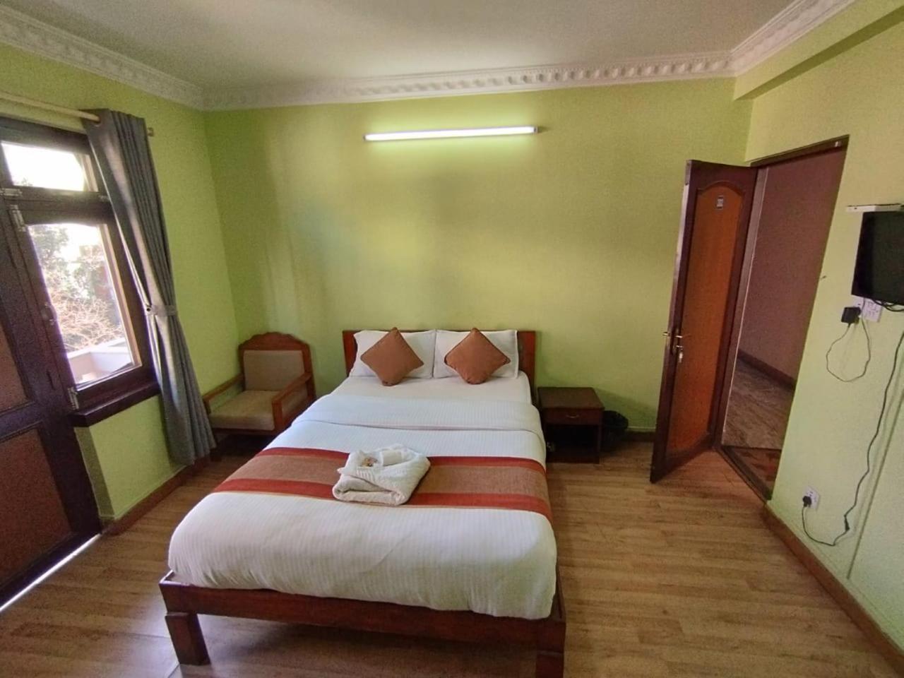Hotel Cloud 9 Garden Kathmandu Esterno foto