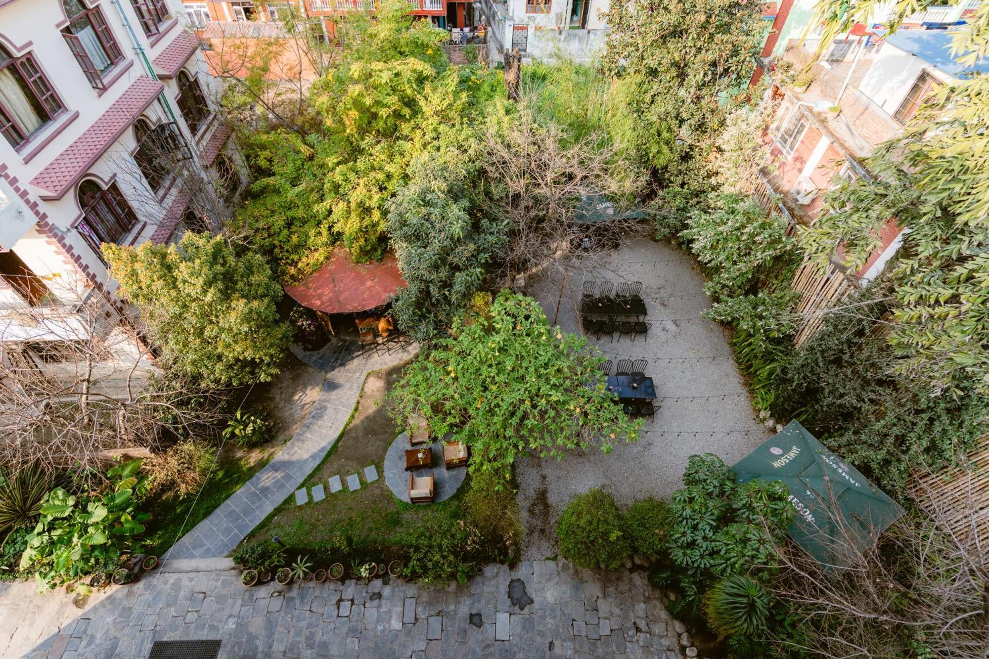 Hotel Cloud 9 Garden Kathmandu Esterno foto